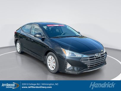 Used 2020 Hyundai Elantra SE w/ Cargo Package (C1)