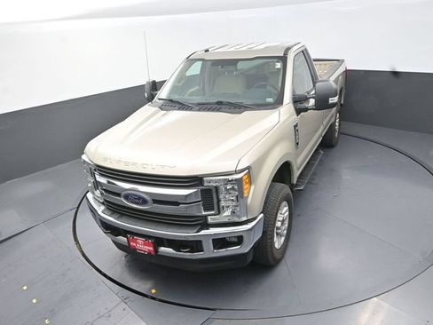 Used 2017 Ford F250 XLT w/ XLT Value Package AWD/4WD image 21