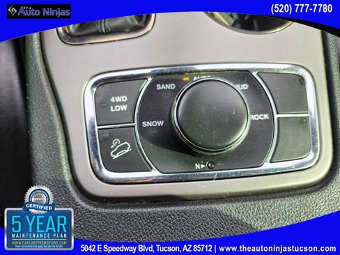 Used 2019 Jeep Grand Cherokee Limited X image 24