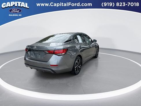 Used 2025 Nissan Sentra SV FWD image 8