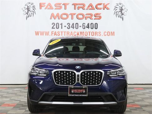 Used 2022 BMW X4 xDrive30i w/ Premium Package 2 AWD/4WD image 2