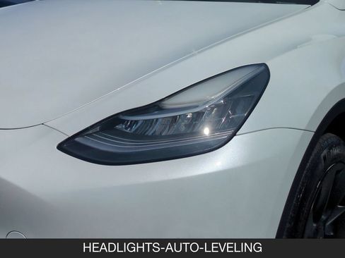 Used 2023 Tesla Model Y Long Range AWD/4WD image 10