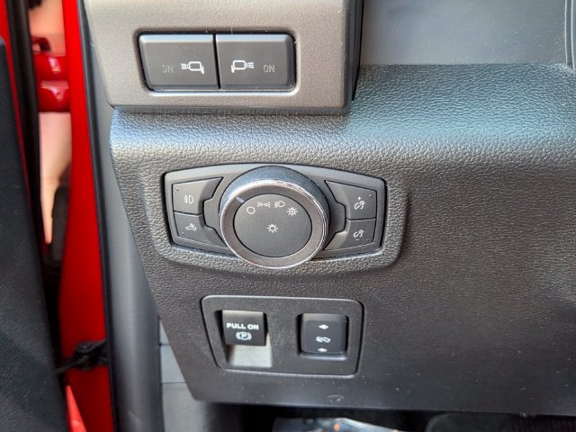 Used 2018 Ford F150 XLT w/ Equipment Group 302A Luxury AWD/4WD image 29