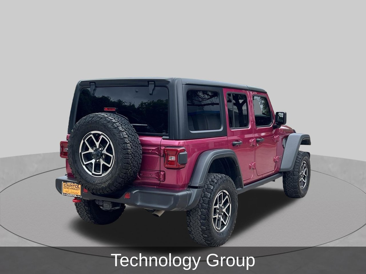 Used 2024 Jeep Wrangler Unlimited Rubicon w/ Technology Group AWD/4WD image 5