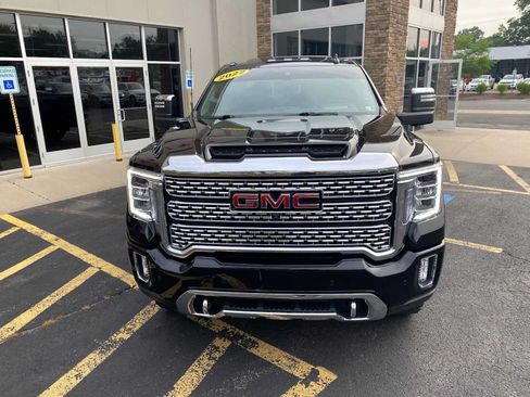 Used 2022 GMC Sierra 2500 Denali w/ Denali Black Diamond Edition AWD/4WD image 10