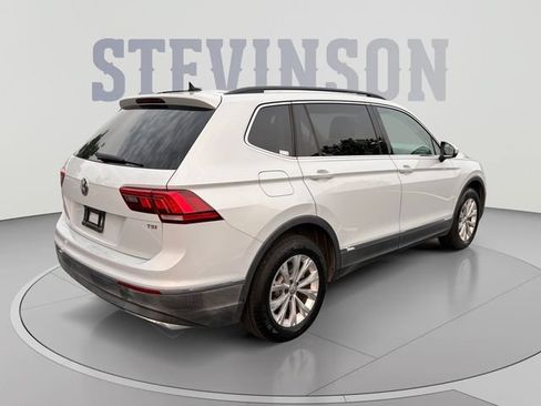 Used 2018 Volkswagen Tiguan SE FWD image 5