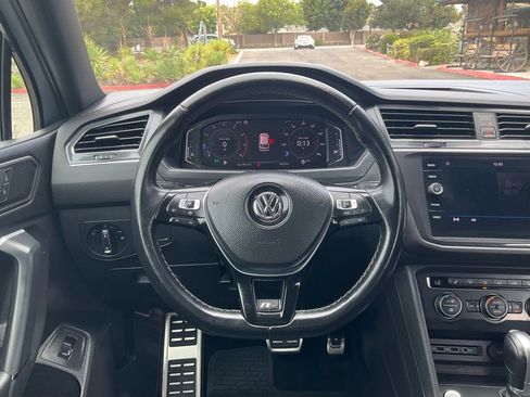 Used 2019 Volkswagen Tiguan SEL Premium R-Line image 35