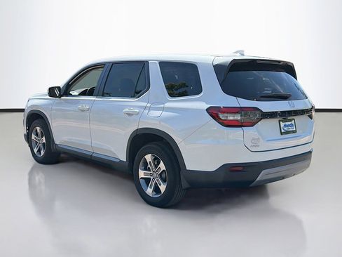 Used 2023 Honda Pilot EX-L image 6