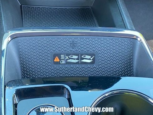 Used 2025 Chevrolet Equinox RS w/ Safety and Technology Package AWD/4WD image 36