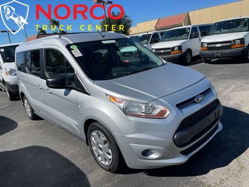 Used 2018 Ford Transit Connect XLT image 5