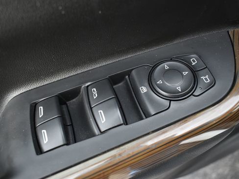 Used 2021 GMC Acadia SLE w/ Driver Convenience Package image 13