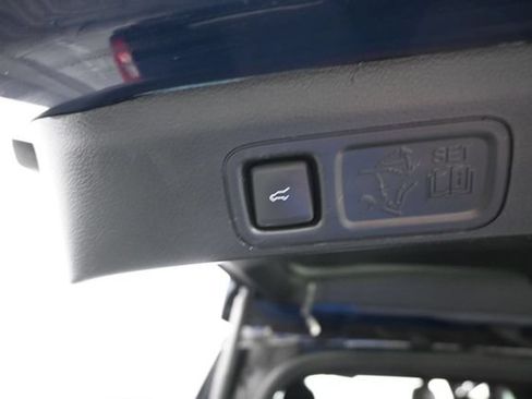 Used 2019 Lincoln Navigator L Reserve AWD/4WD image 7