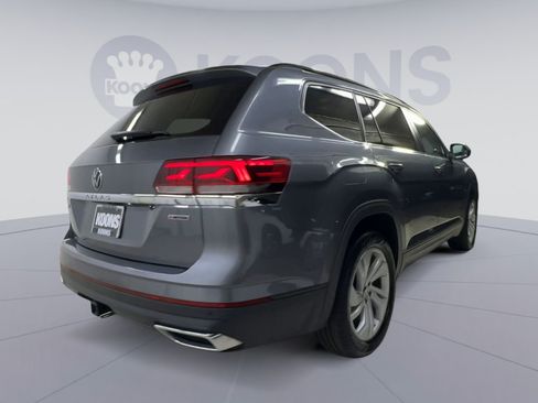Used 2022 Volkswagen Atlas SE w/ Panoramic Sunroof Package AWD/4WD image 11