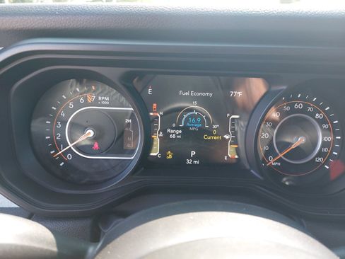 Used 2026 Jeep Gladiator Sport AWD/4WD image 21