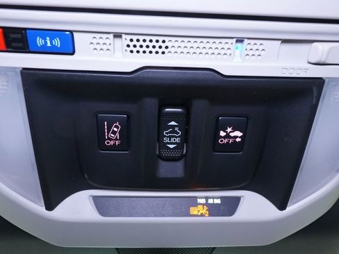 Used 2023 Subaru Forester Limited w/ Popular Package #3 image 44