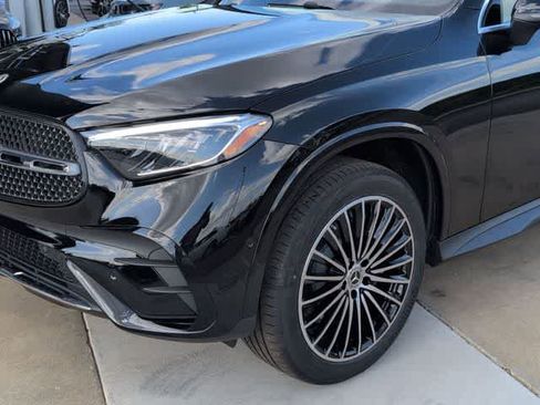 Used 2026 Mercedes-Benz GLC 300 image 10