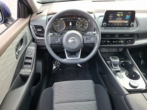 Certified 2023 Nissan Rogue SV image 11