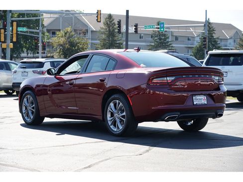 Used 2020 Dodge Charger SXT image 5
