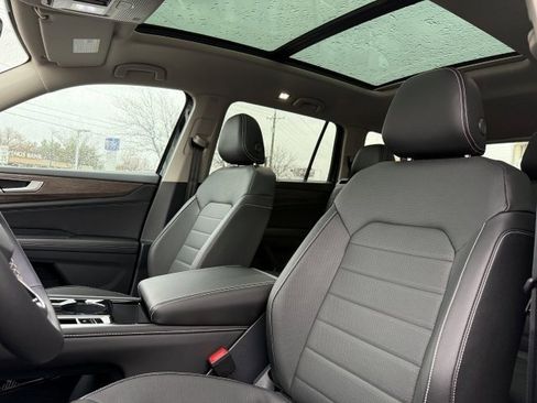 New 2026 Volkswagen Atlas SEL image 13