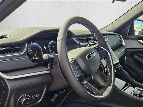 New 2025 Jeep Grand Cherokee Laredo X w/ Luxury Tech Group I image 3