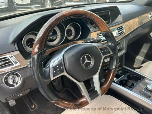 Used 2014 Mercedes-Benz E 550 4MATIC Sedan image 13