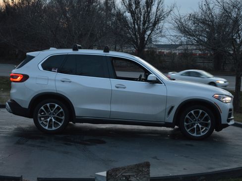 Certified 2023 BMW X5 xDrive40i w/ Executive Package image 12