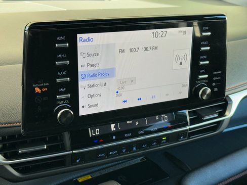 Used 2024 Toyota Sienna XSE w/ XSE Plus Package image 22