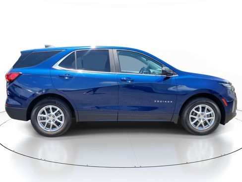 Used 2022 Chevrolet Equinox LT FWD image 6
