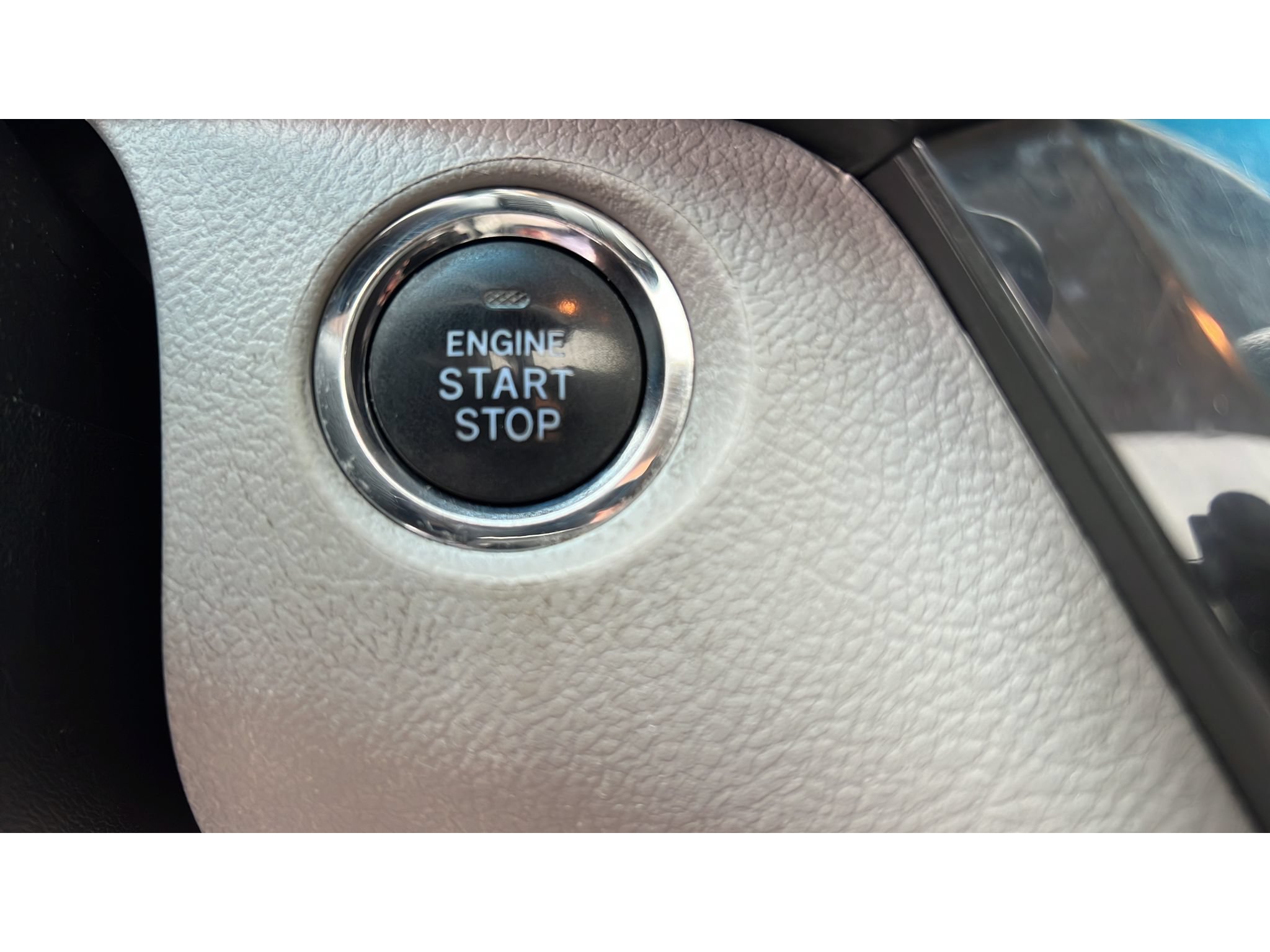 Used 2017 Toyota Sienna XLE FWD image 21
