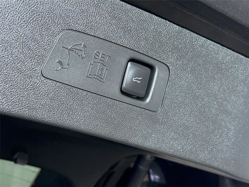 Used 2025 Lincoln Corsair Grand Touring w/ Towing Package image 18