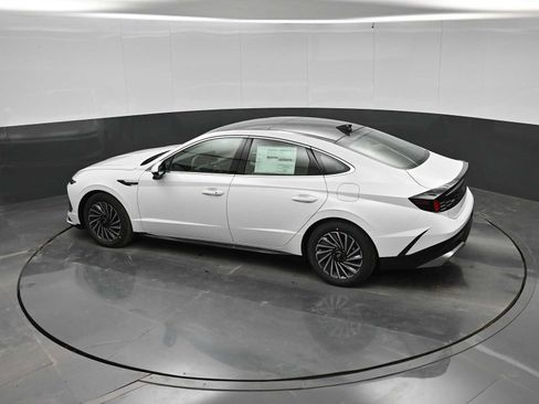New 2026 Hyundai Sonata SEL FWD image 30