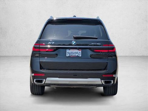 Used 2026 BMW X7 xDrive40i AWD/4WD image 7