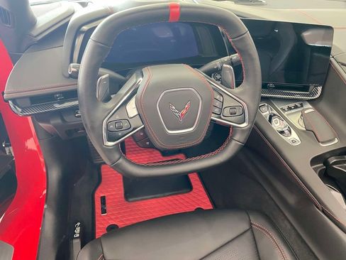 Used 2023 Chevrolet Corvette Stingray Premium Conv w/ Z51 Performance Package RWD image 17