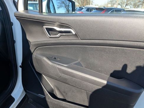 Used 2024 Kia Sportage LX image 30