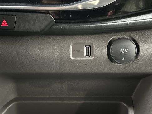 Used 2023 Ford Transit 350 XLT image 36