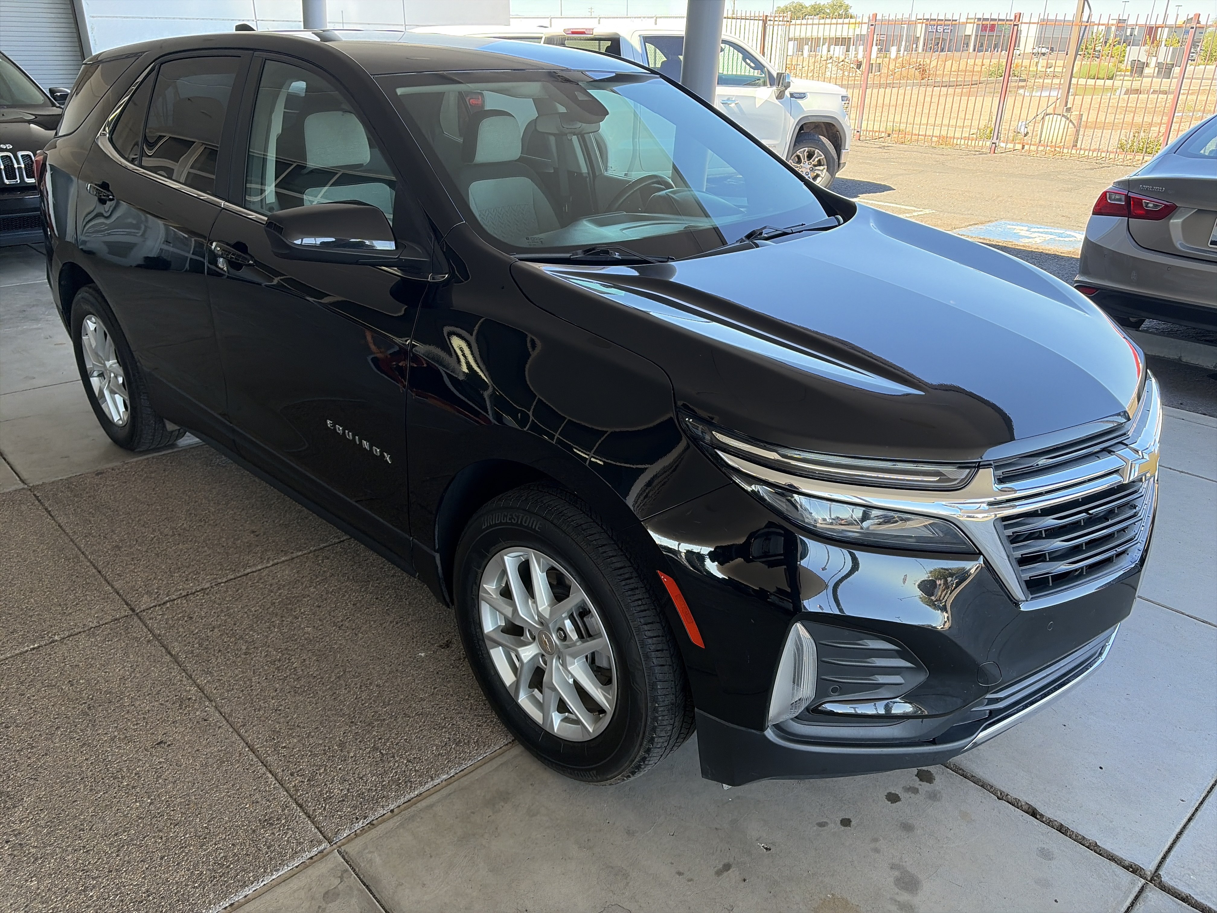 Used 2024 Chevrolet Equinox LT AWD/4WD image 3