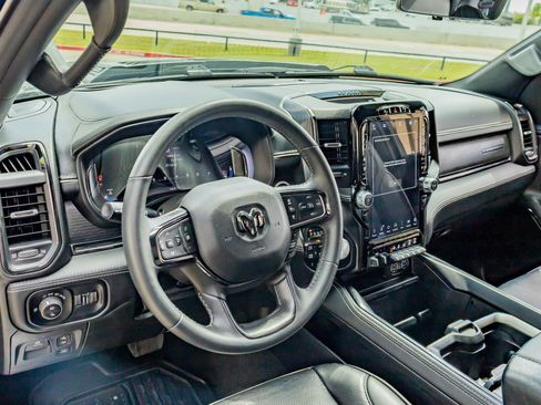 Used 2024 RAM 1500 Limited image 17