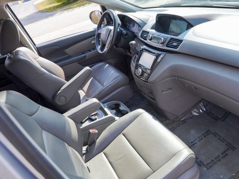 Used 2016 Honda Odyssey Touring Elite image 44