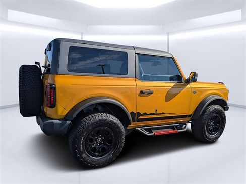 Used 2022 Ford Bronco Wildtrak image 3