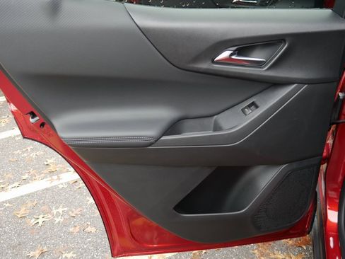 New 2026 Chevrolet Equinox LT image 31