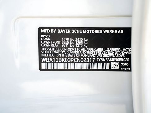 Used 2023 BMW M550i xDrive w/ Dynamic Handling Package AWD/4WD image 39