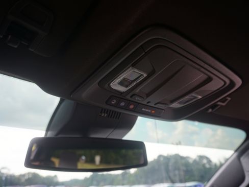 Used 2022 Chevrolet Silverado 1500 LTZ image 30