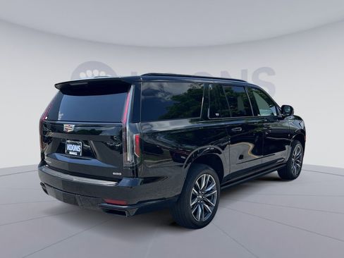 Used 2023 Cadillac Escalade ESV Sport Platinum AWD/4WD image 7