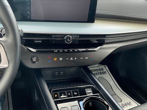 Certified 2025 Nissan Murano SL image 31