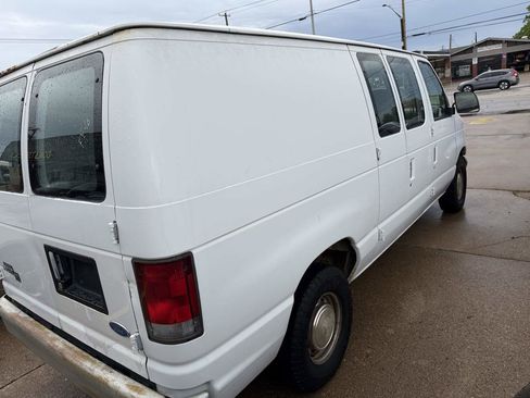 Used 1997 Ford E-150 and Econoline 150 image 5
