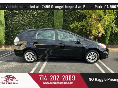 Used 2013 Toyota Prius V Three FWD image 5