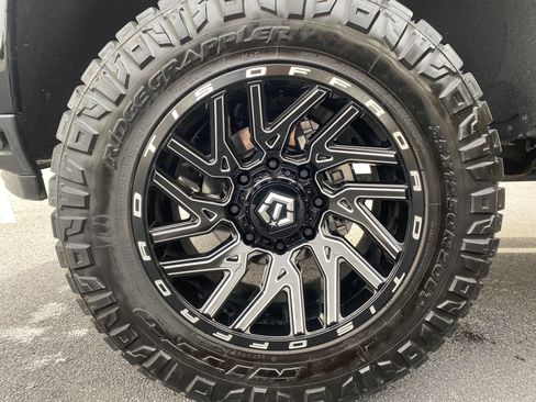 Used 2025 Chevrolet Silverado 2500 LT w/ Trail Boss Package image 48