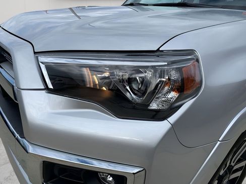 Used 2022 Toyota 4Runner Limited image 29