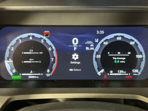 Used 2025 Toyota 4Runner Trailhunter AWD/4WD image 27