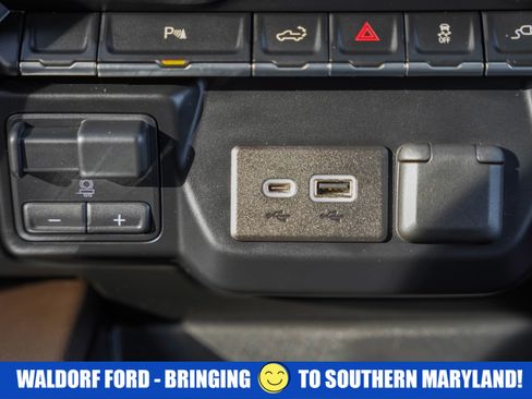 Used 2020 Chevrolet Silverado 2500 LTZ image 31